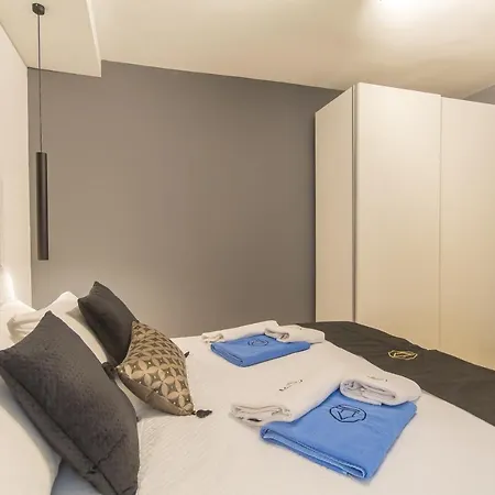 Wellness Hygge Modern Gozitan - Happy *