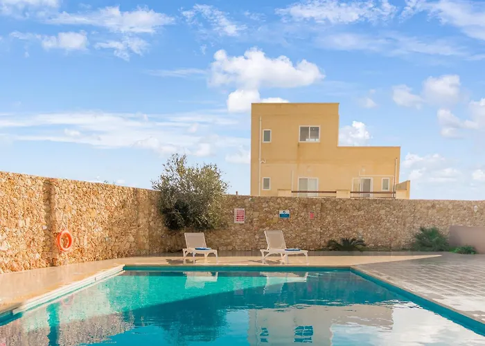 Wellness Hygge Modern Gozitan - Happy *