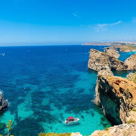 Wellness Hygge Modern Gozitan - Happy *