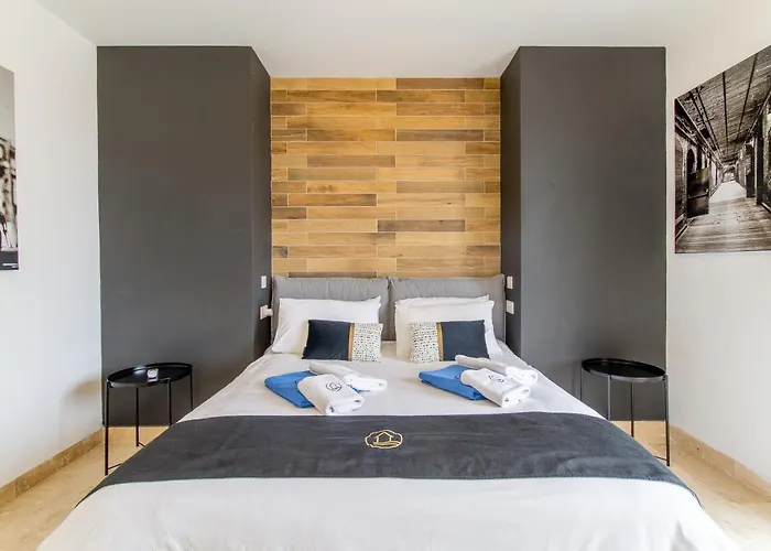 Wellness Hygge Modern Gozitan - Happy *